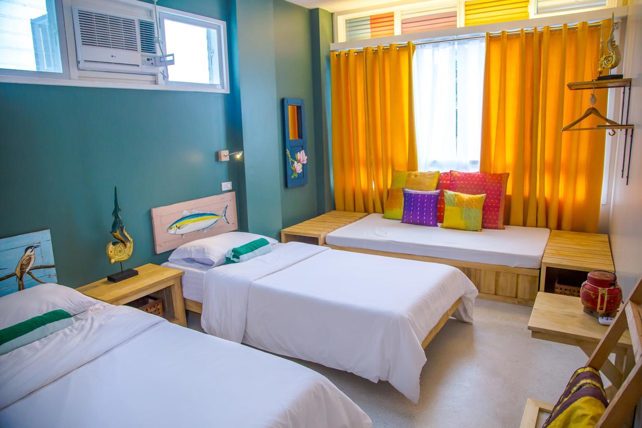 Flotsam And Jetsam Artist Beach Hostel 산 후안 외부 사진